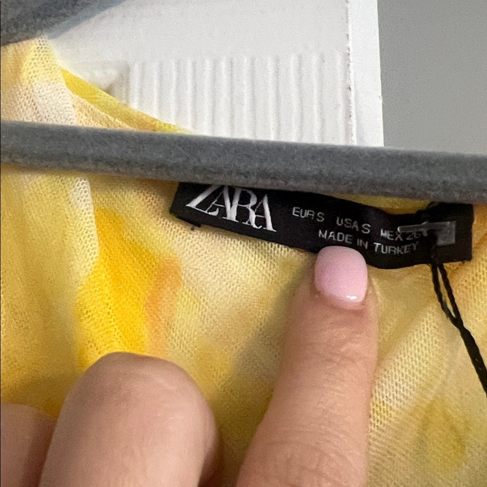 Zara Yellow and Black Floral Dress - Picture 3 of 5